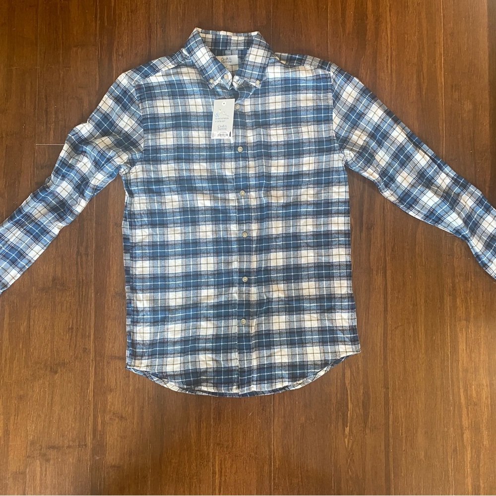 Croft & Barrow plaid flannel
men's shirt - Small